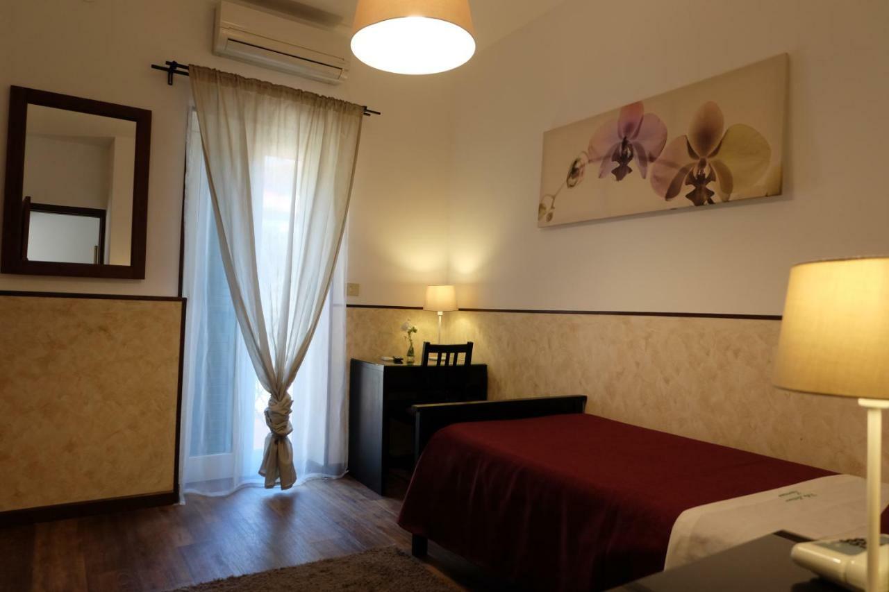 Hotel Villa Nettuno Taormina Exteriör bild